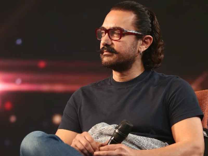 Aamir Khan Reveals His Look From Thugs Of Hindostan | Moviekoop