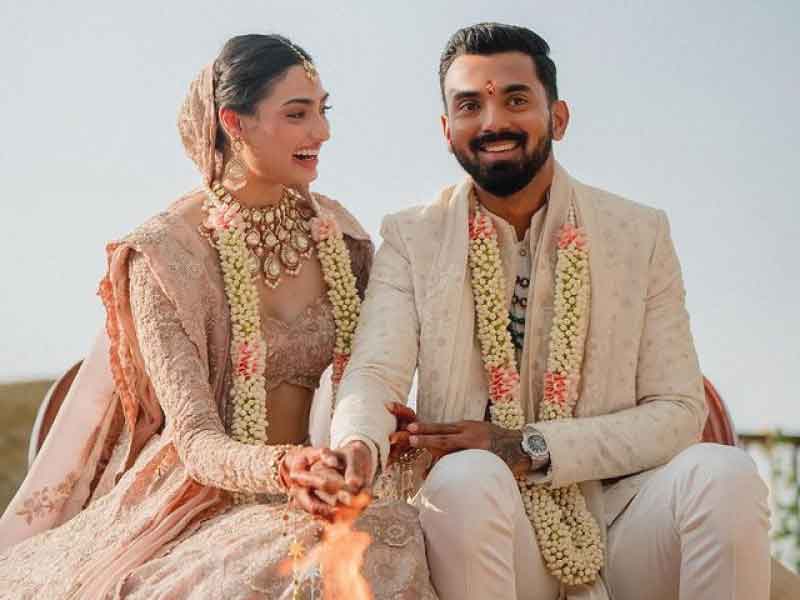 Check out all the pictures of Athiya Shetty-KL Rahul's Wedding