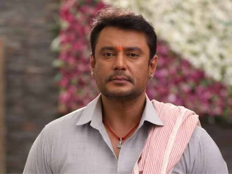 Actor Darshan Breaks Down in Tears as Mother and Son Visit Him in Prison